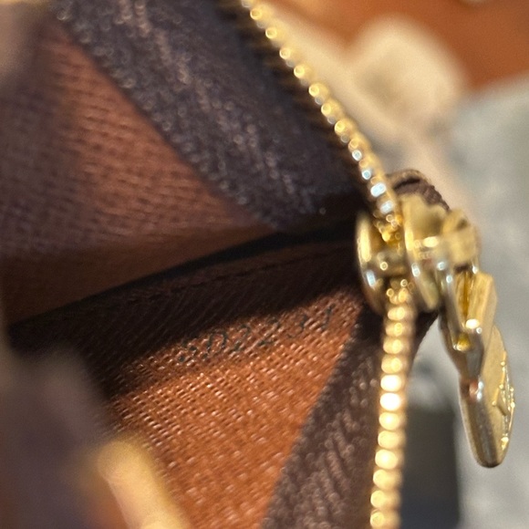 Louis Vuitton Brown Monogram Key Pouch - Picture 10 of 10